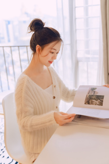 女保险公司推销员5